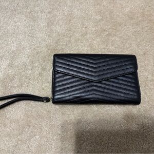Chic Black Quilted Wristlet